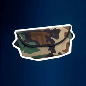 YNOT CAMO MESSENGER BAG